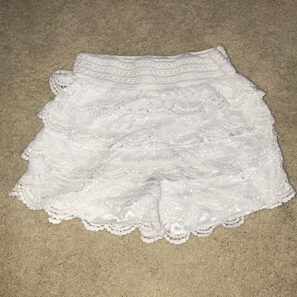 lace shorts