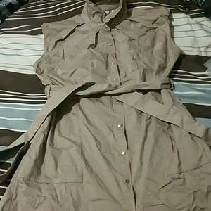 Sleeveless  silver button NewYork&Co summer dress