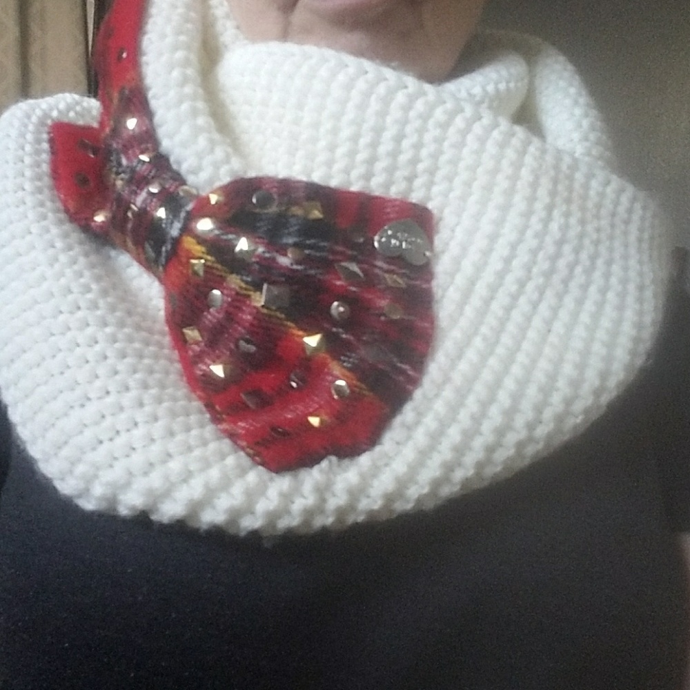 Betsy Johnson Winter Scarf