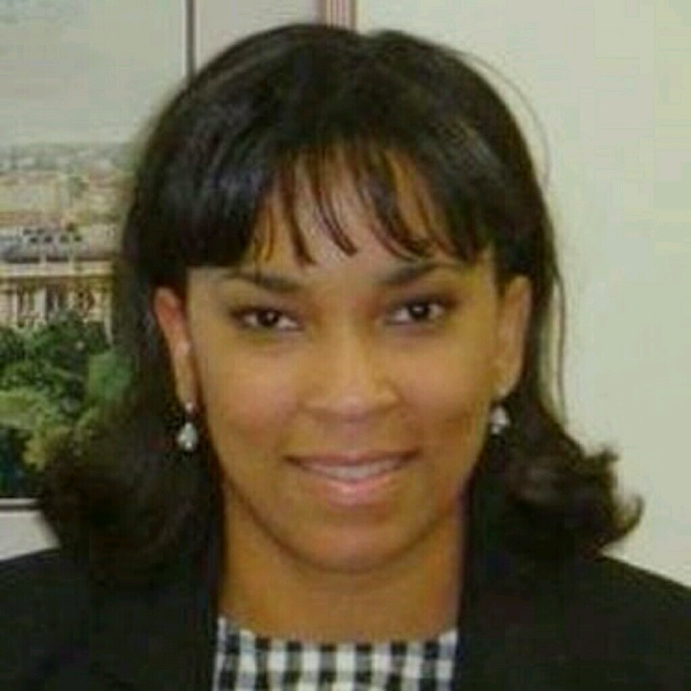 Meet your Posher, Teeyia