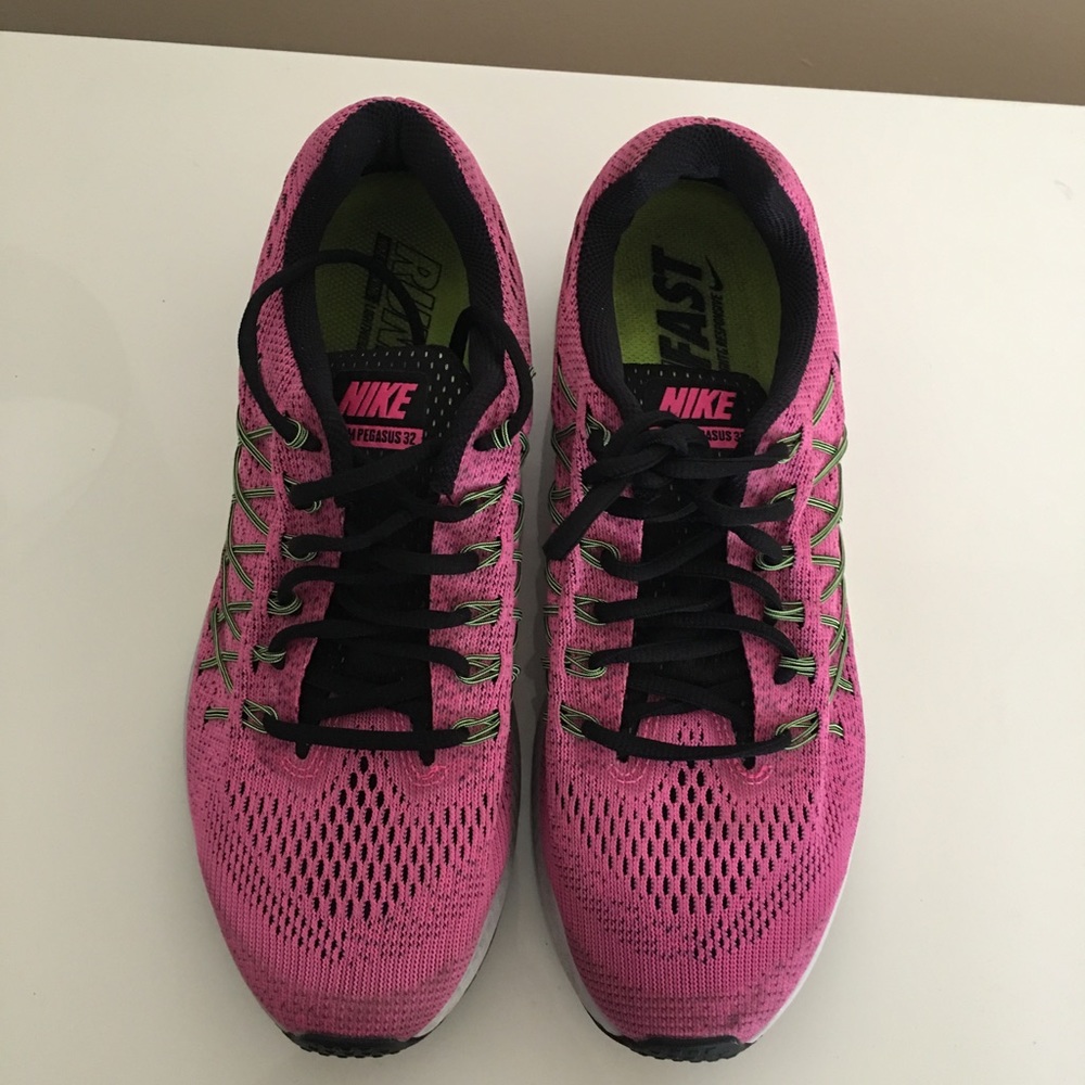 Nike Pegasus 32 sneakers