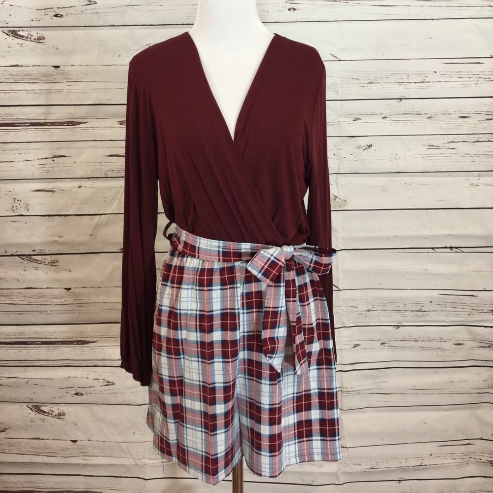 LAST ONE! NWT Maroon Fall Romper ๐ - Picture 3 of 6