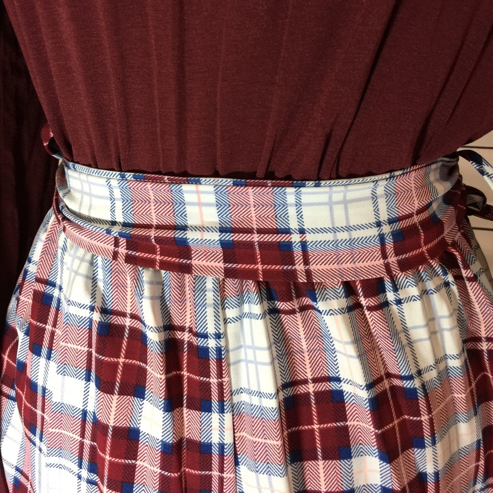 LAST ONE! NWT Maroon Fall Romper ๐ - Picture 6 of 6