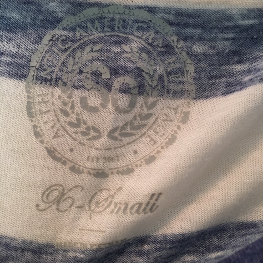 T-shirt - Picture 2 of 2