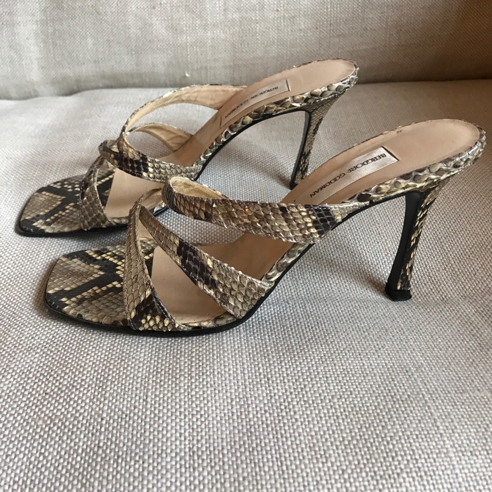 NOT AVAILABLE Snakeskin mules - Picture 2 of 6