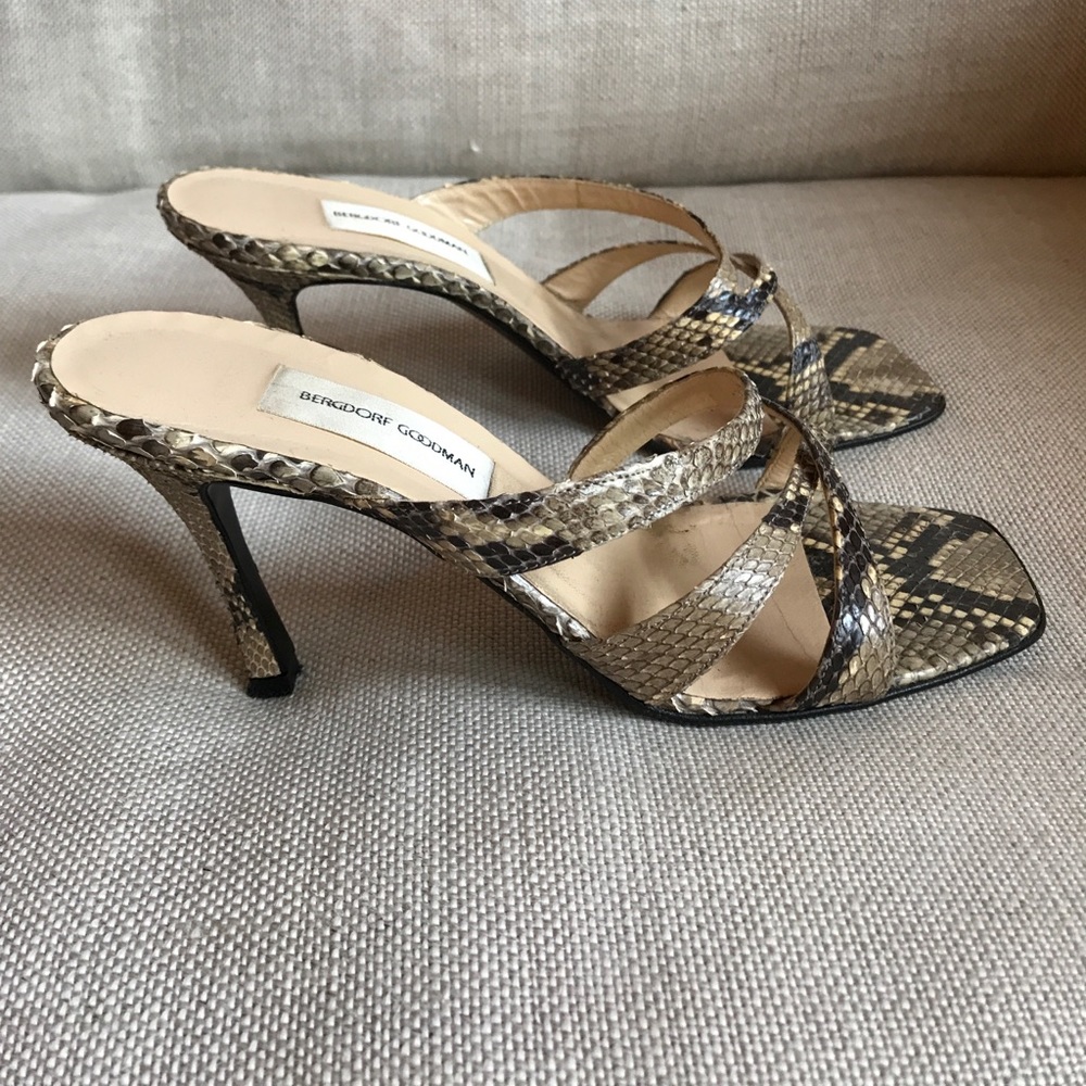 NOT AVAILABLE Snakeskin mules - Picture 3 of 6