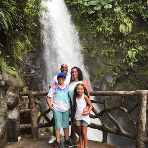 Meet your Posher, Pastor-carlos