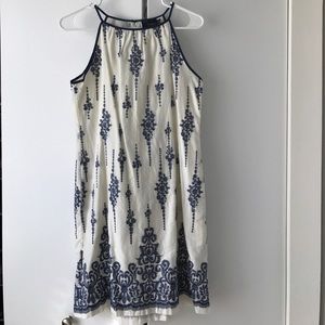Cute blue and white dress...never worn!