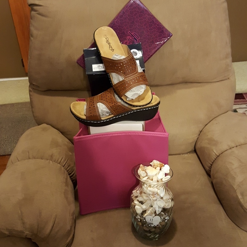 Brown Ever Sandal size 11 (New)