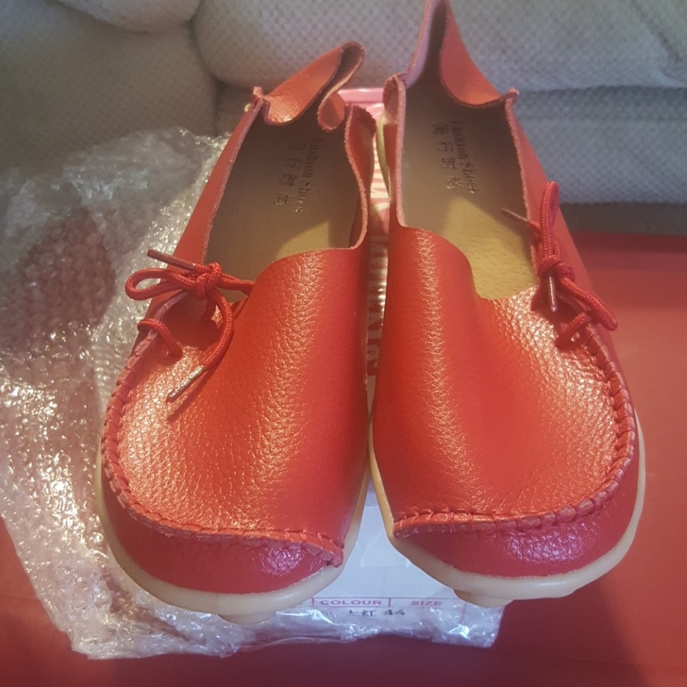 Red Mocassin