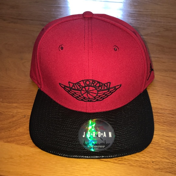 black and red jordan hat