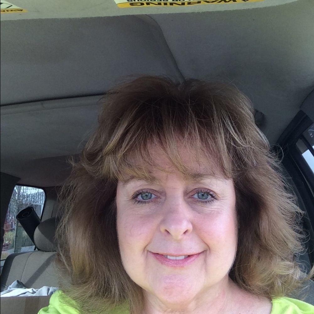 Meet your Posher, Gina