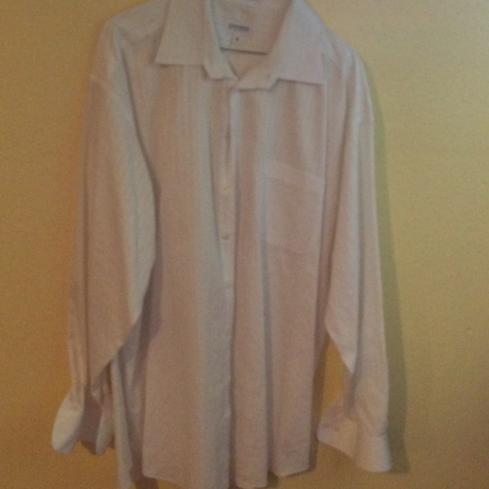 White dress shirt