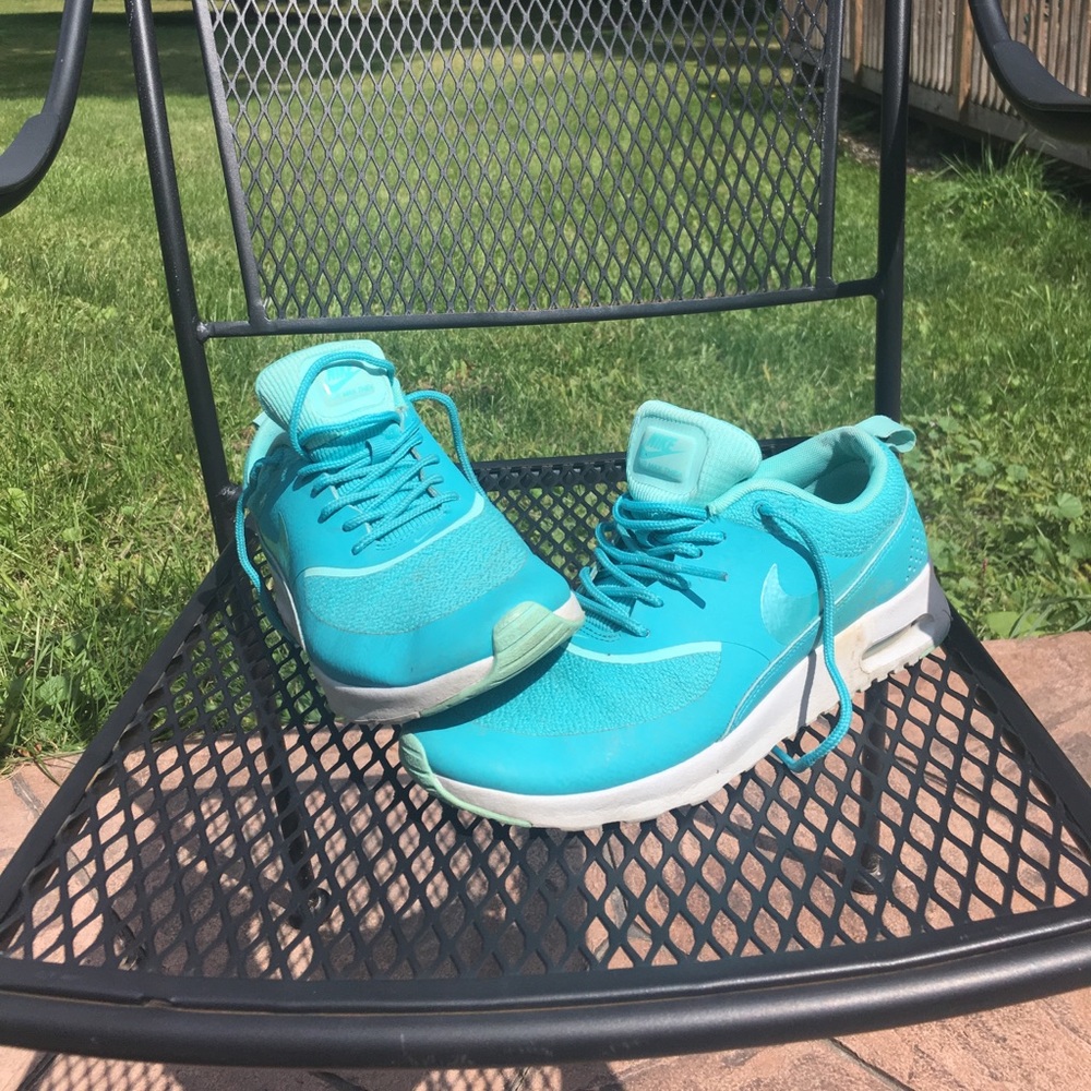 Nike thea