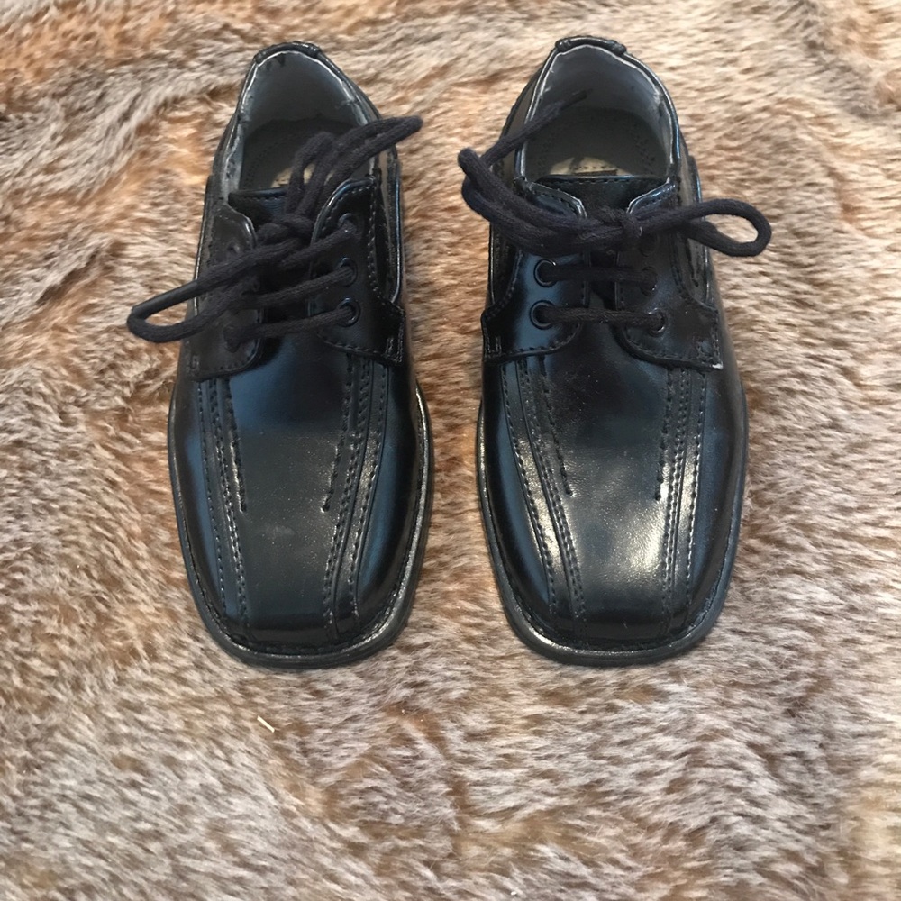 Stacy Adams dress shoes