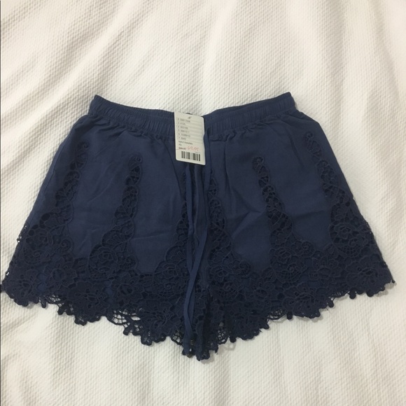 Shorts from anthropology - Picture 1 of 1