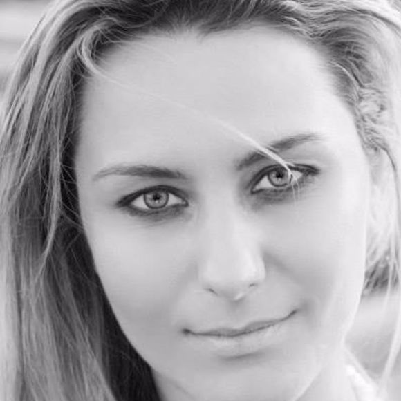 Meet your Posher, Monika - Picture 1 of 1