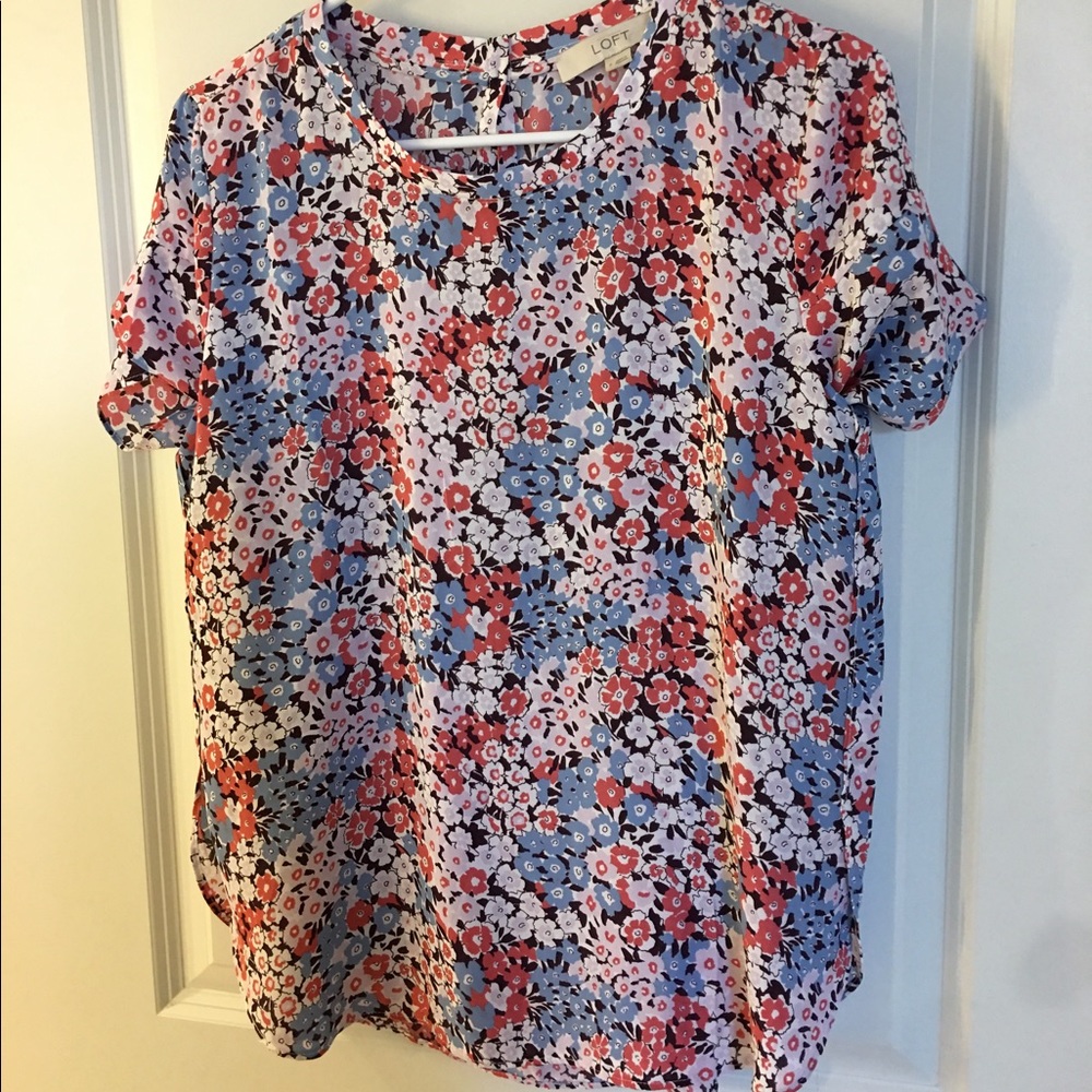 Brand new loft floral blouse S
