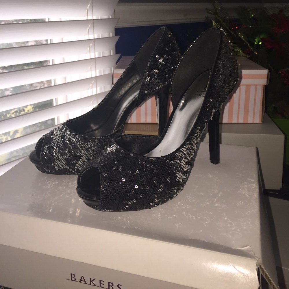 Sequence heels