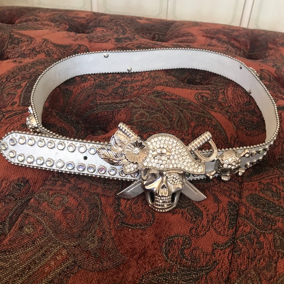 Encrusted skull belt