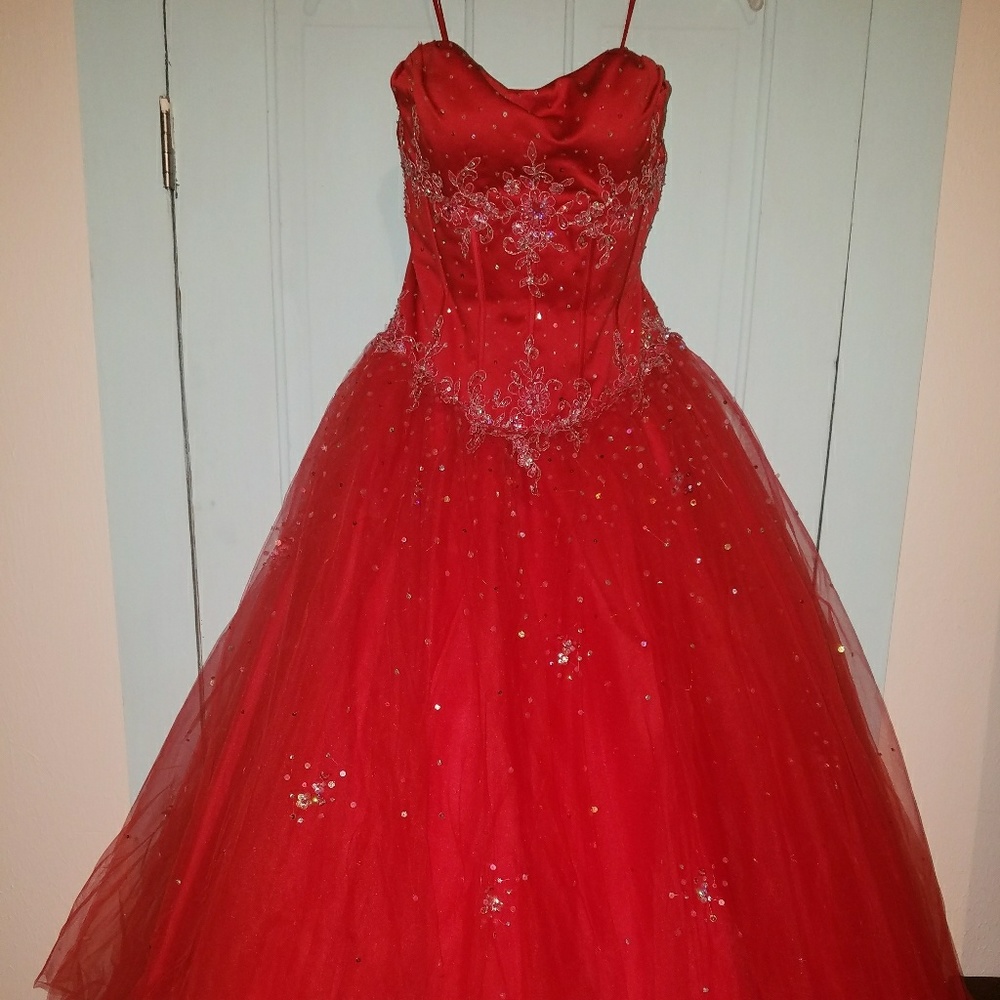 Red prom dress