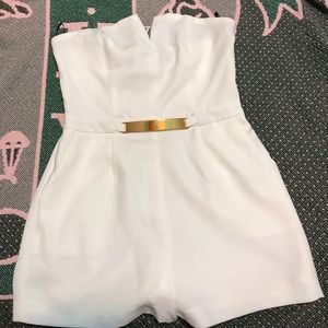 White romper with pockets