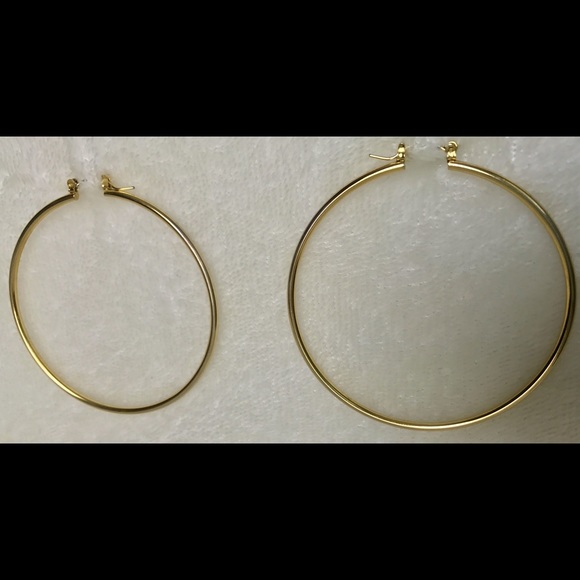 Gold Hoop Earrings - Picture 3 of 3
