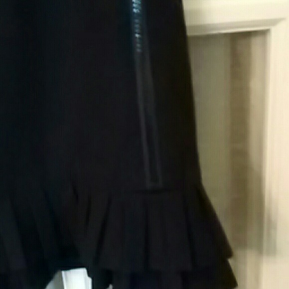 Skirt - Picture 2 of 3