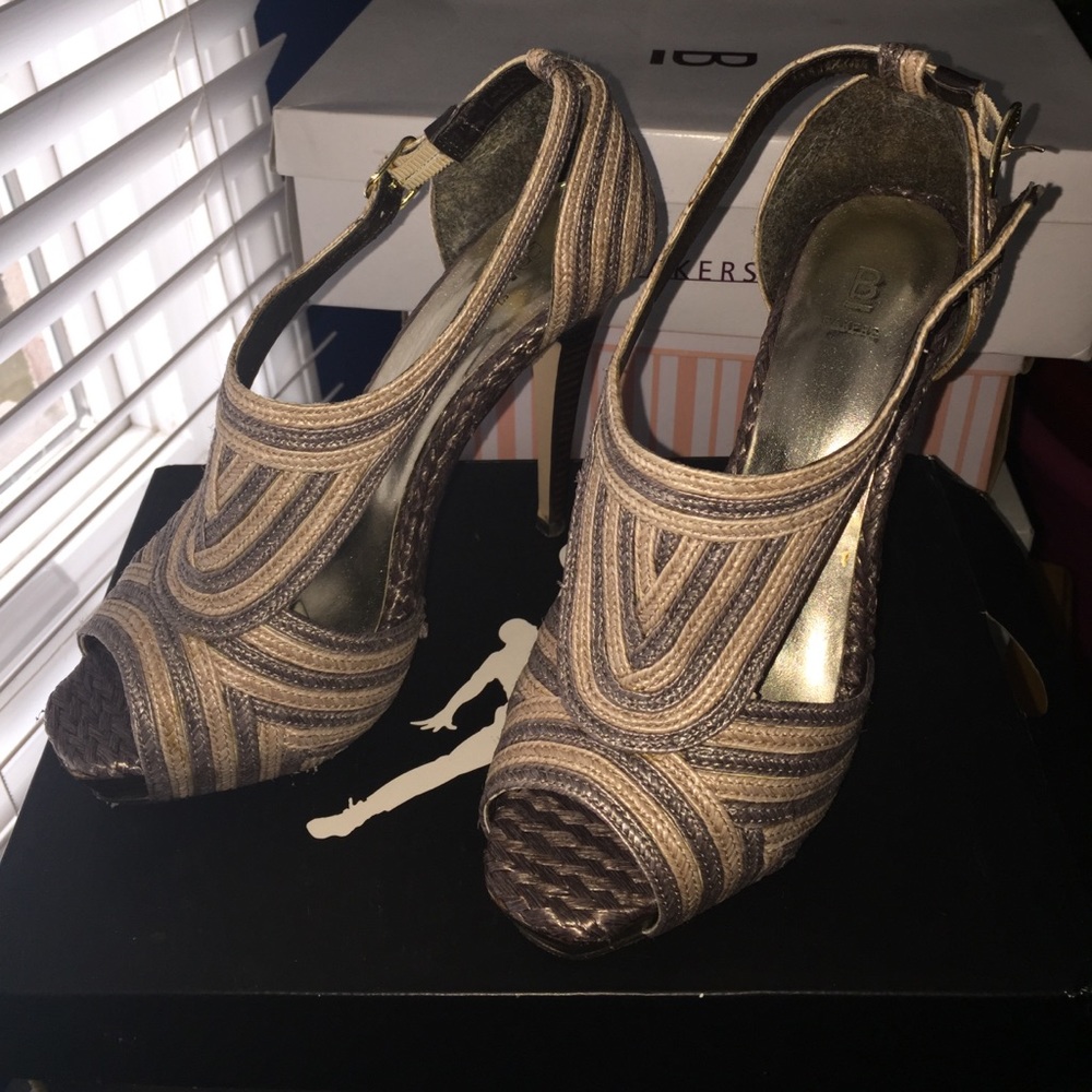 Bojemian style heels NWOT