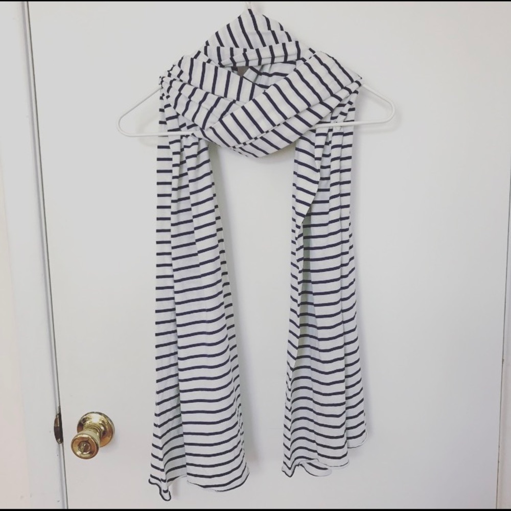 Christina Lehr striped scarf