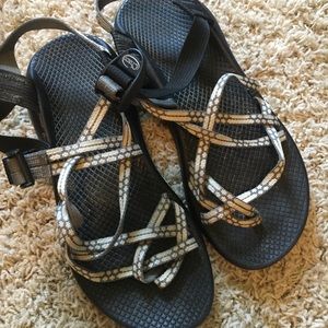 Chacos size 9