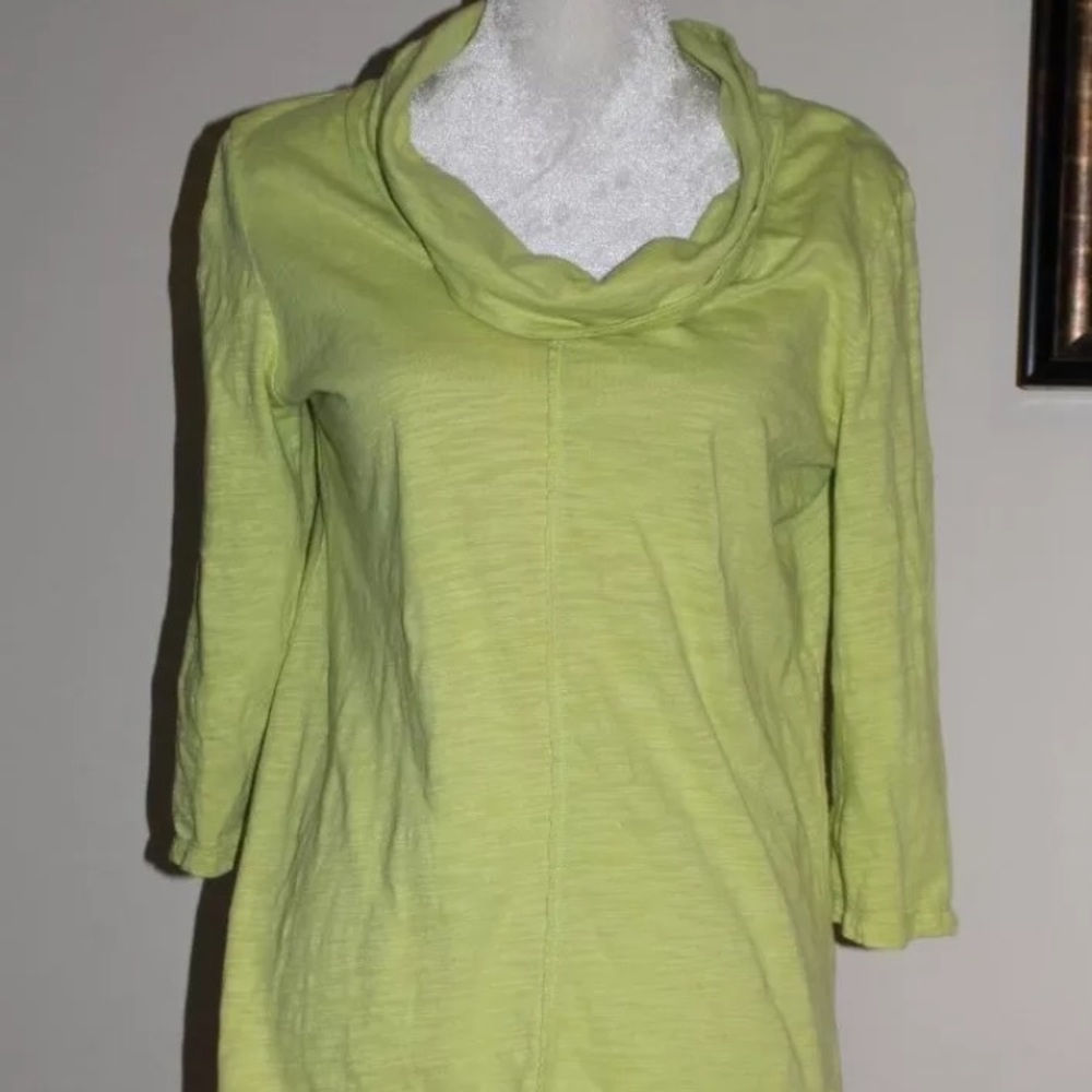 Neon Buddha lime green 3/4 sleeve top.