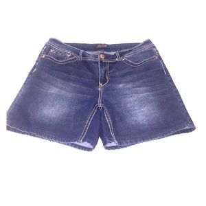 Seven7 - Jean Shorts - Size 14