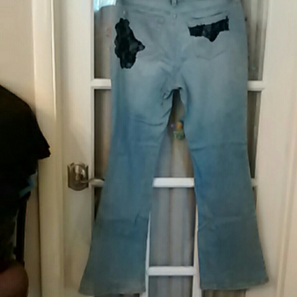 Lace and Sparkle Jeans - Picture 4 of 5
