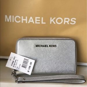 Michael Kors Jet Set Travel Lrg Metallic Wristlet