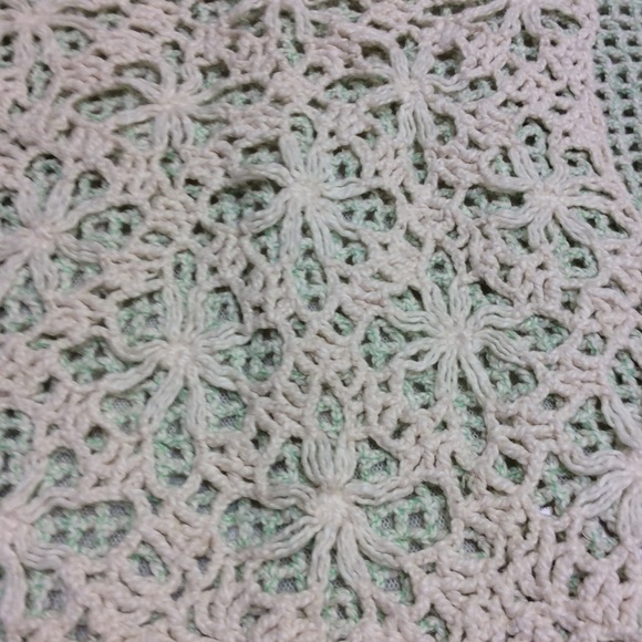 Crocheted top - Picture 2 of 5