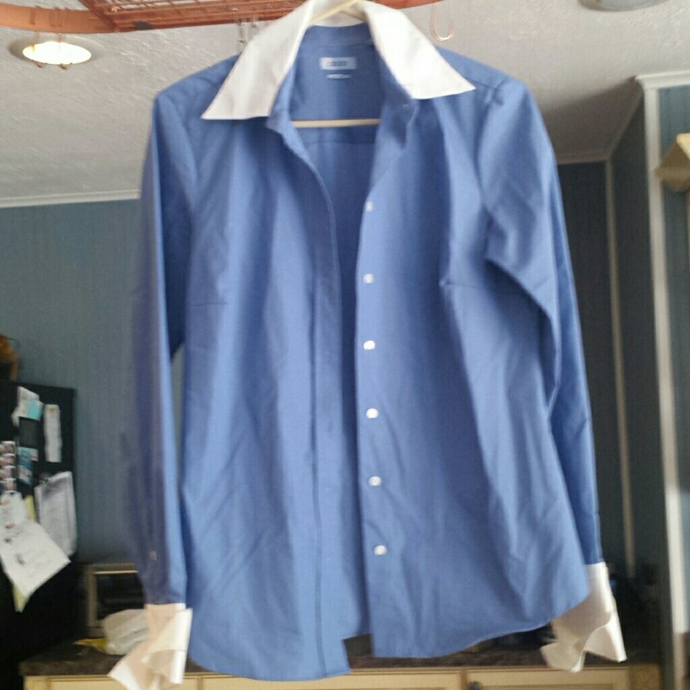 Izod no iron French cuff button down blue white