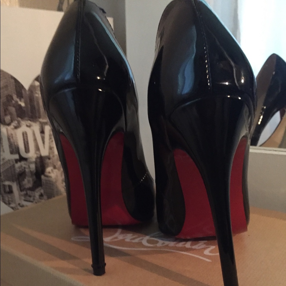 So Kate red bottom heels