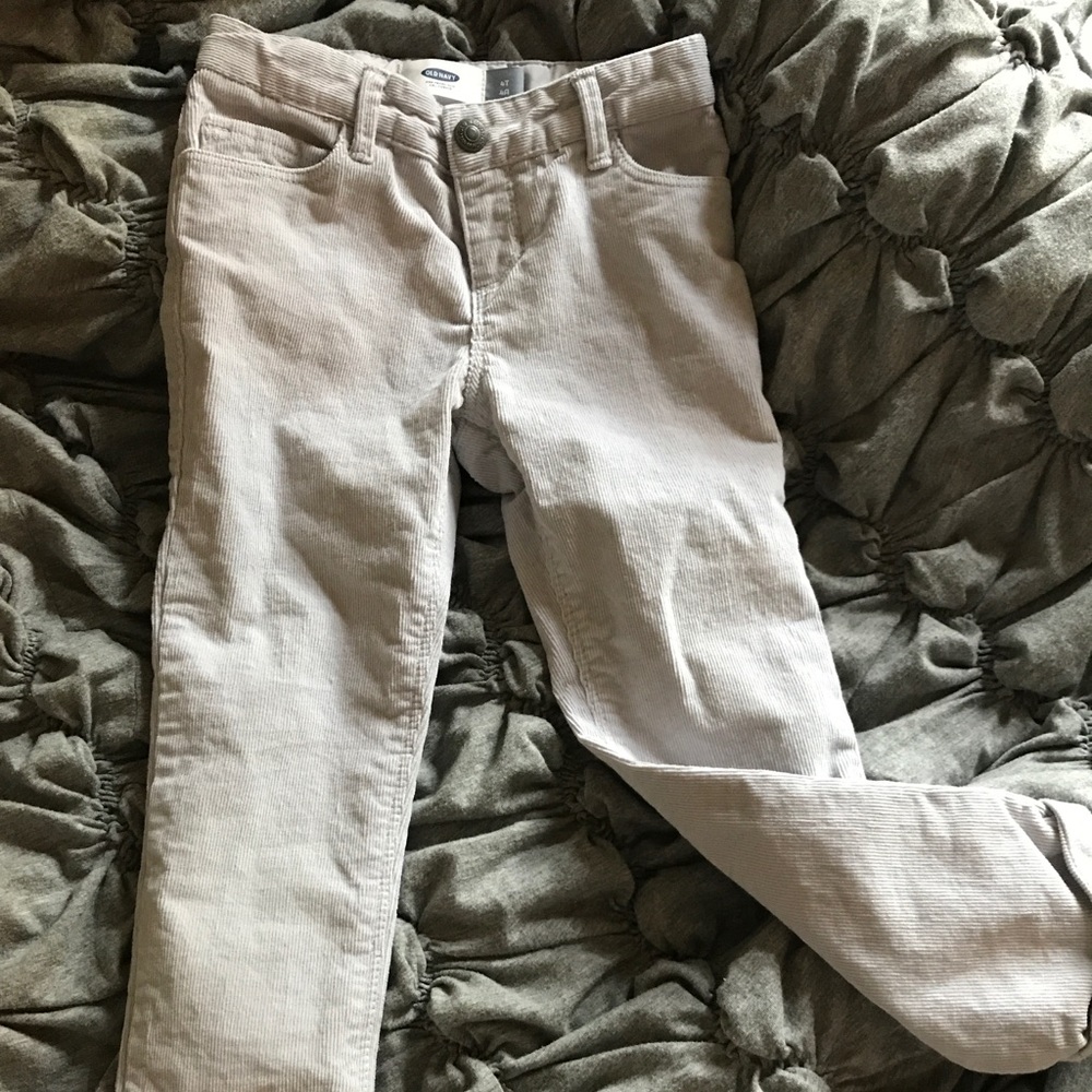 NWOT's 4T Old Navy Courds