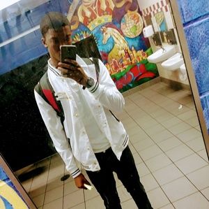 Meet your Posher, Lavontez