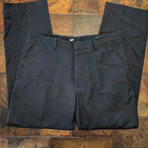 Banana Republic Men's Slacks - Picture 4 of 4