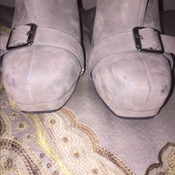 Restricted Buckle Bootie Heel - Picture 3 of 5