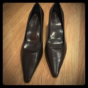 Maripe Brown pointed toe heels. Never worn. NWOT