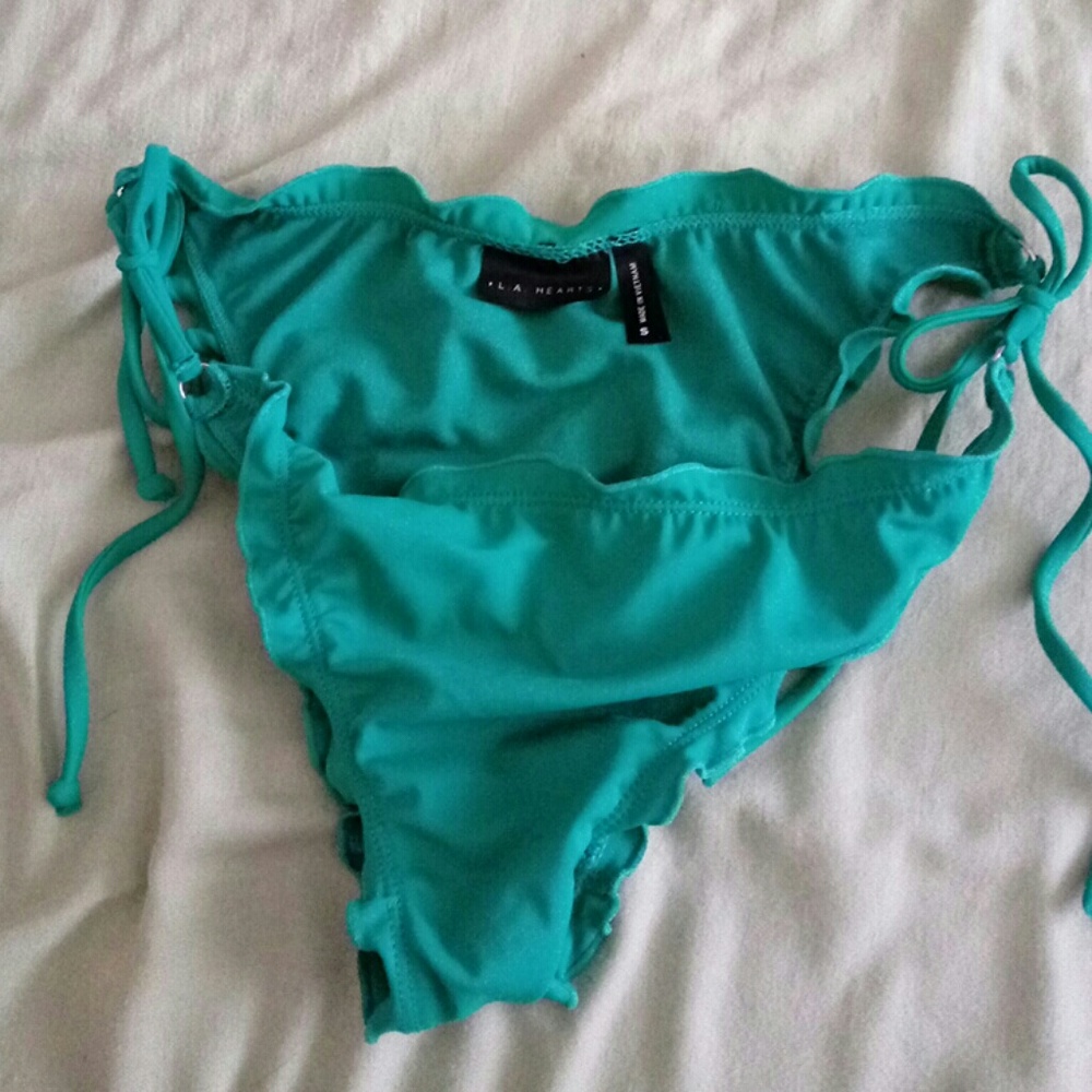 LA hearts bikini bottom