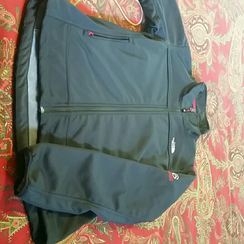 EUC The North Face Black Windstopper Jacket
