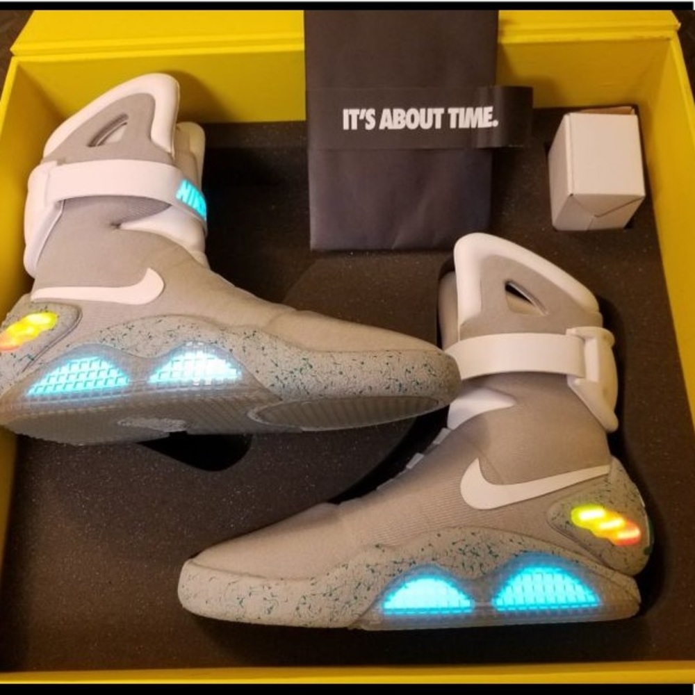 (REPS) NIKE AIR MAG MARTY MCFLY BACK TO THE FUTURE