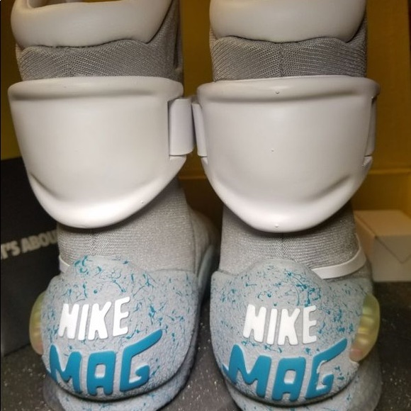 nike mag reps