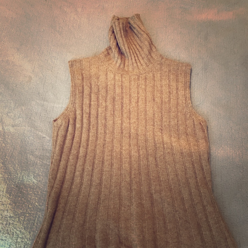 Wool/Silk/Cashmere Taupe Turtle Neck Tank