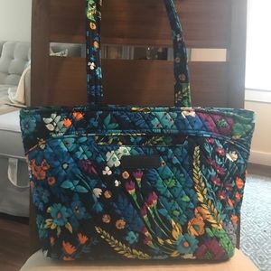 VERA BRADLEY MANDY SHOULDER BAG