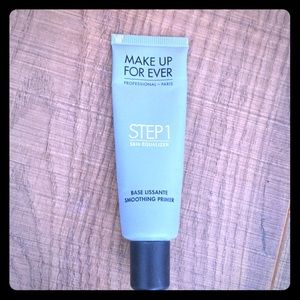 Makeup Forever Smoothing Primer ✨